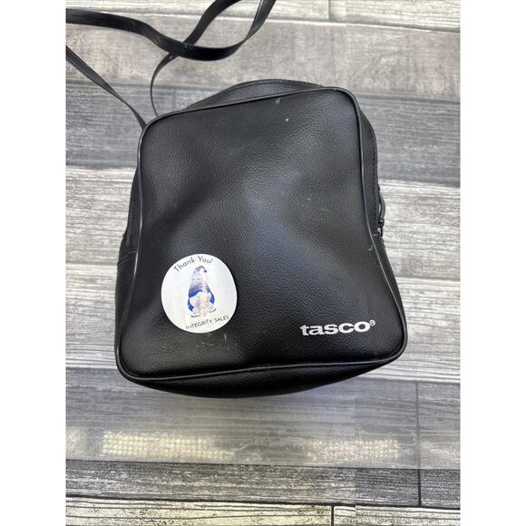 Tasco 20x50MM Wide Angle Binoculars with Fully Coated Optics 183ft/1000yds {8} - Picture 11 of 12